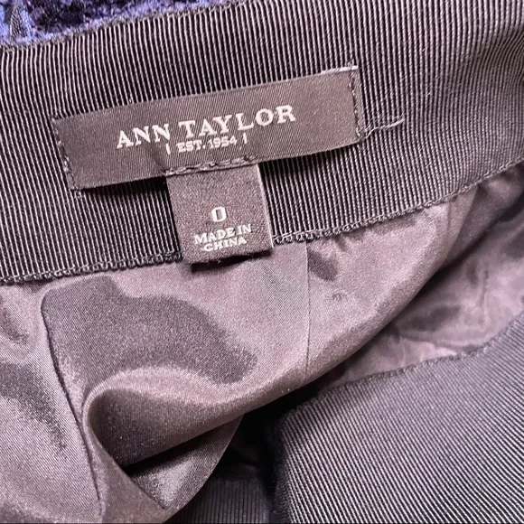 Ann Taylor Blue Black Textured Straight Skirt Stretch - Picture 5 of 6